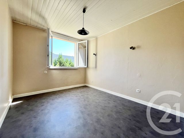 Appartement T3 &agrave; vendre - 3 pi&egrave;ces - 52,74 m2 - Bourgoin Jallieu - 38 - RHONE-ALPES