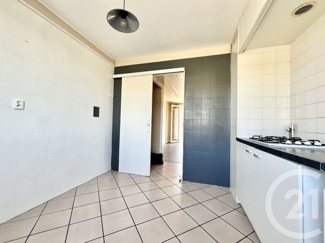 Appartement T3 &agrave; vendre - 3 pi&egrave;ces - 52,74 m2 - Bourgoin Jallieu - 38 - RHONE-ALPES