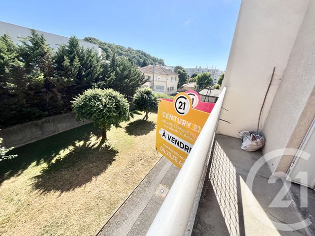 Appartement T3 &agrave; vendre - 3 pi&egrave;ces - 52,74 m2 - Bourgoin Jallieu - 38 - RHONE-ALPES