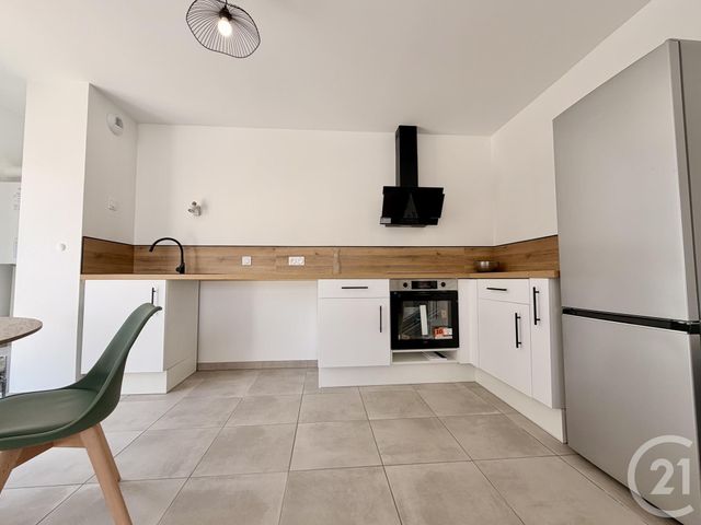 Appartement T2 &agrave; louer - 2 pi&egrave;ces - 50,66 m2 - Les Abrets En Dauphine - 38 - RHONE-ALPES