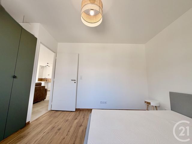 Appartement T2 &agrave; louer - 2 pi&egrave;ces - 50,66 m2 - Les Abrets En Dauphine - 38 - RHONE-ALPES