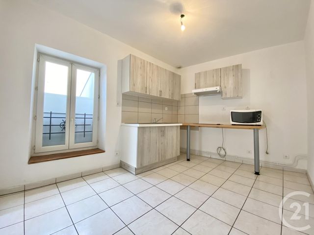 Appartement T2 &agrave; louer - 2 pi&egrave;ces - 38,43 m2 - Les Abrets En Dauphine - 38 - RHONE-ALPES