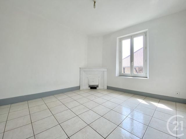 Appartement T2 &agrave; louer - 2 pi&egrave;ces - 38,43 m2 - Les Abrets En Dauphine - 38 - RHONE-ALPES