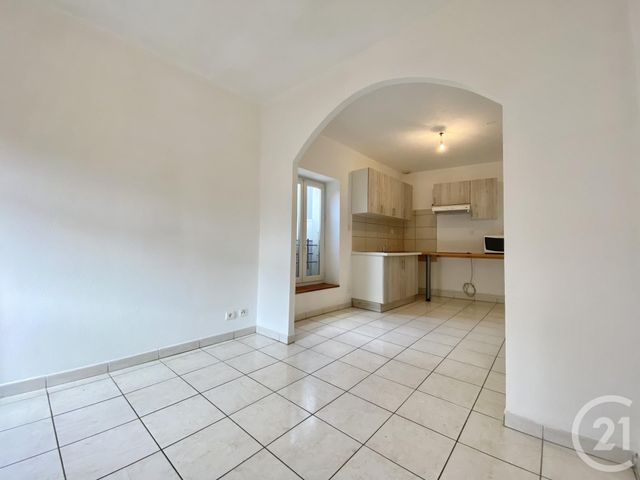 Appartement T2 &agrave; louer - 2 pi&egrave;ces - 38,43 m2 - Les Abrets En Dauphine - 38 - RHONE-ALPES