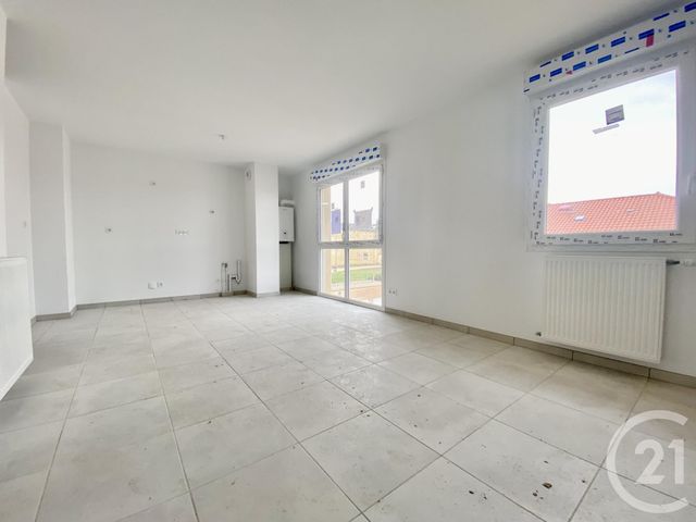 Appartement T3 &agrave; vendre - 3 pi&egrave;ces - 61,30 m2 - Les Abrets En Dauphine - 38 - RHONE-ALPES
