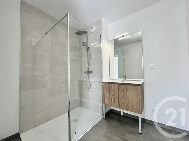 Appartement T3 &agrave; vendre - 3 pi&egrave;ces - 61,30 m2 - Les Abrets En Dauphine - 38 - RHONE-ALPES