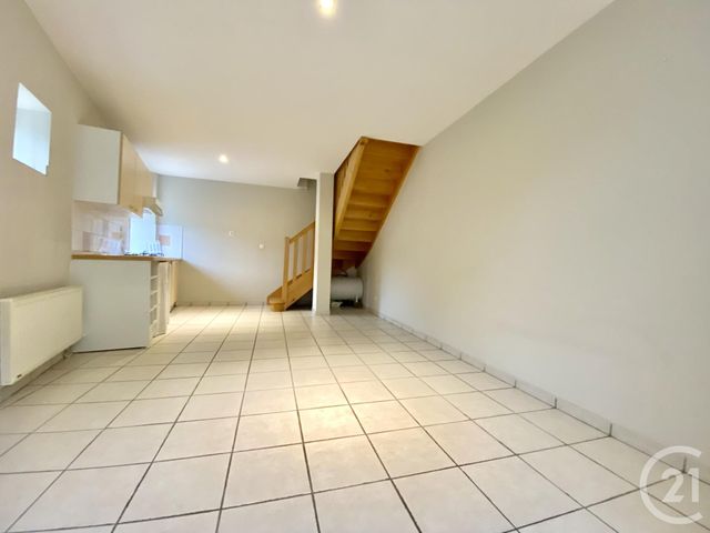 Maison &agrave; louer - 2 pi&egrave;ces - 40,89 m2 - St Genix Sur Guiers - 73 - RHONE-ALPES