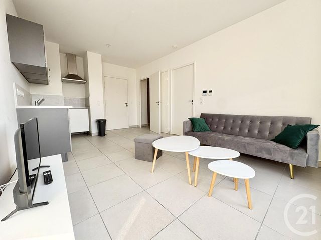 Appartement T2 &agrave; louer - 2 pi&egrave;ces - 32,66 m2 - Bourgoin Jallieu - 38 - RHONE-ALPES
