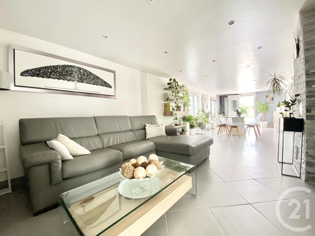 Maison à vendre - 9 pièces - 199,36 m2 - Les Abrets En Dauphine - 38 - RHONE-ALPES