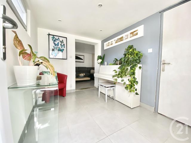 Maison à vendre - 9 pièces - 199,36 m2 - Les Abrets En Dauphine - 38 - RHONE-ALPES