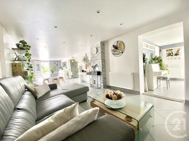 Maison à vendre - 9 pièces - 199,36 m2 - Les Abrets En Dauphine - 38 - RHONE-ALPES