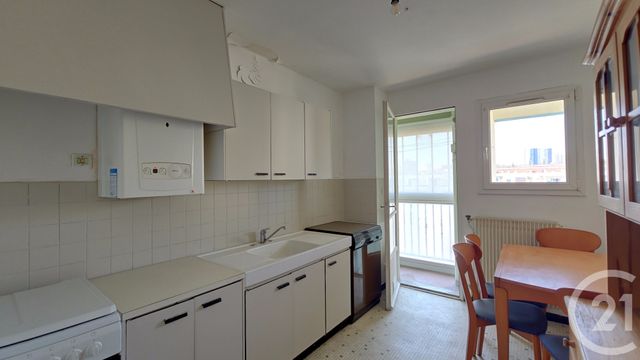 Appartement T3 à vendre - 3 pièces - 77,44 m2 - Marseille - 13013 - PROVENCE-ALPES-COTE-D-AZUR