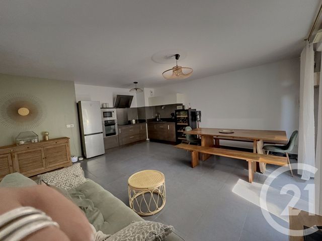 Appartement F3 à vendre - 3 pièces - 63,80 m2 - Marseille - 13013 - PROVENCE-ALPES-COTE-D-AZUR