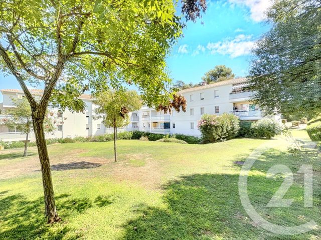 Appartement F3 à vendre - 3 pièces - 63,80 m2 - Marseille - 13013 - PROVENCE-ALPES-COTE-D-AZUR