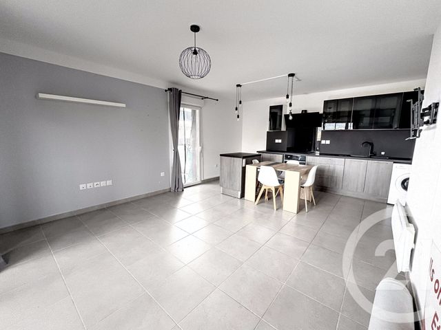 Appartement T4 à vendre - 4 pièces - 74,46 m2 - Marseille - 13013 - PROVENCE-ALPES-COTE-D-AZUR