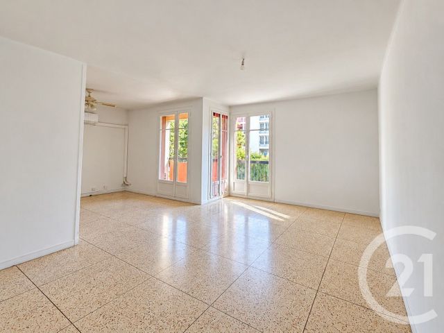 Appartement F3 bis &agrave; vendre - 4 pi&egrave;ces - 73 m2 - Marseille - 13013 - PROVENCE-ALPES-COTE-D-AZUR