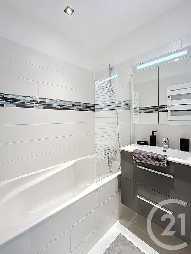 Appartement F2 &agrave; louer - 2 pi&egrave;ces - 48,81 m2 - Paris - 75014 - ILE-DE-FRANCE