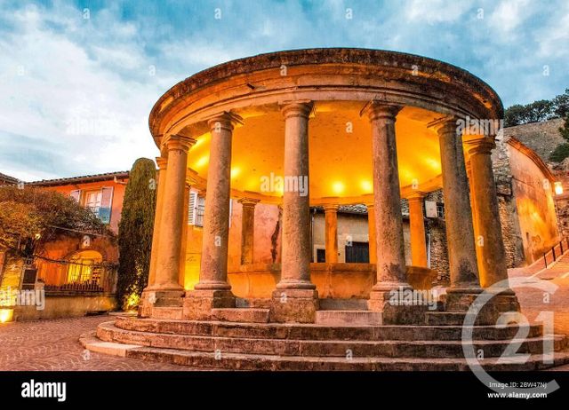 Maison à vendre - 6 pièces - 151,61 m2 - Grignan - 26 - RHONE-ALPES