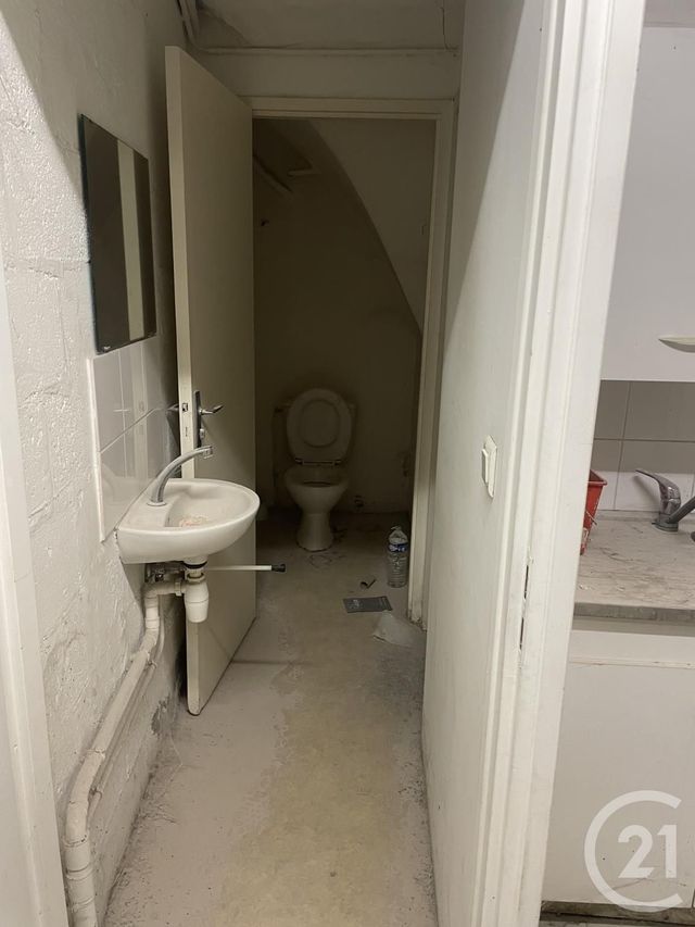 Local commercial à louer - 586.0 m2 - 26 - Drome