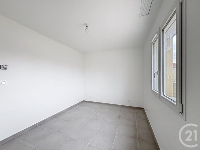 Maison &agrave; louer - 4 pi&egrave;ces - 87,18 m2 - Montelimar - 26 - RHONE-ALPES