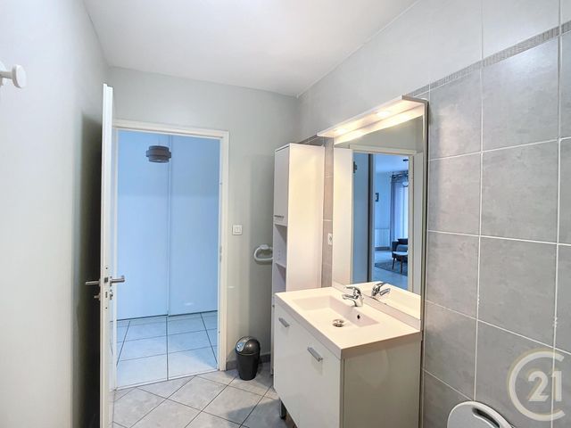 Appartement F2 &agrave; louer - 2 pi&egrave;ces - 45,98 m2 - Montelimar - 26 - RHONE-ALPES