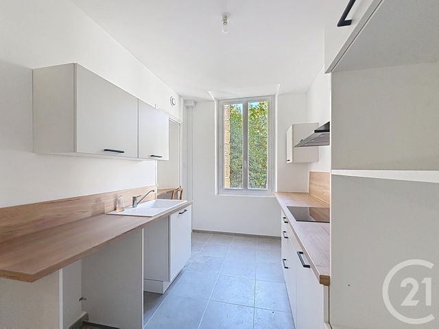 Appartement 3 pièces 90 m² · à Montélimar · 90 m² · 950 €/mois