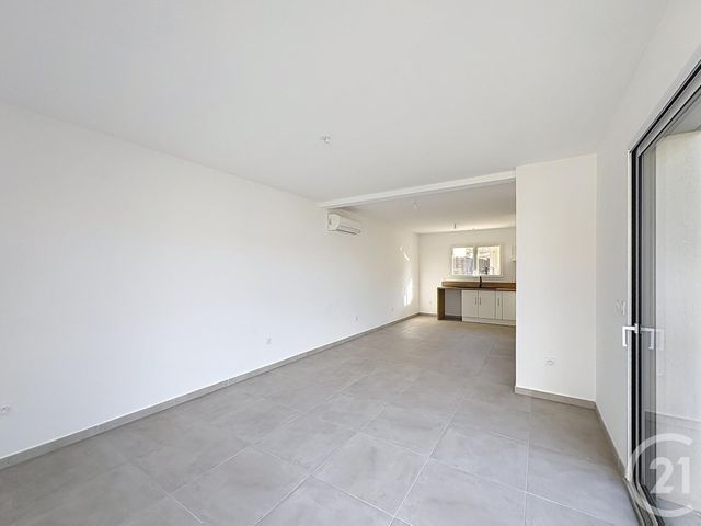 Maison &agrave; louer - 3 pi&egrave;ces - 74 m2 - Allan - 26 - RHONE-ALPES