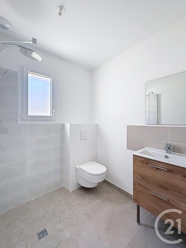 Maison &agrave; louer - 3 pi&egrave;ces - 74 m2 - Allan - 26 - RHONE-ALPES