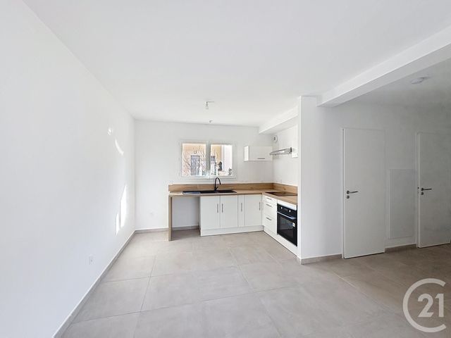 Maison &agrave; louer - 3 pi&egrave;ces - 74 m2 - Allan - 26 - RHONE-ALPES