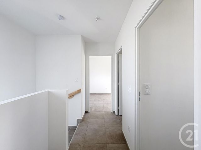 Maison &agrave; louer - 3 pi&egrave;ces - 74 m2 - Allan - 26 - RHONE-ALPES