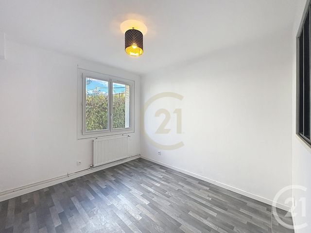 Maison &agrave; louer - 7 pi&egrave;ces - 149,38 m2 - Montelimar - 26 - RHONE-ALPES