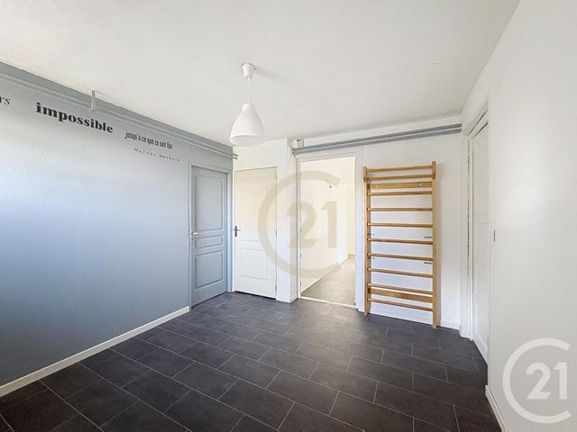 Maison &agrave; louer - 7 pi&egrave;ces - 149,38 m2 - Montelimar - 26 - RHONE-ALPES