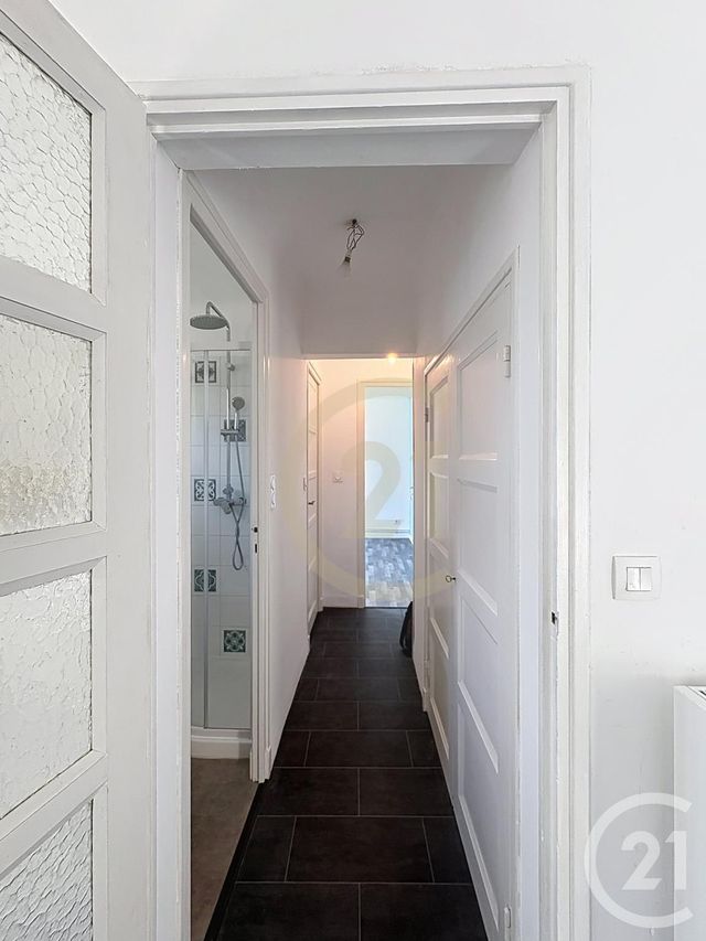 Maison &agrave; louer - 7 pi&egrave;ces - 149,38 m2 - Montelimar - 26 - RHONE-ALPES