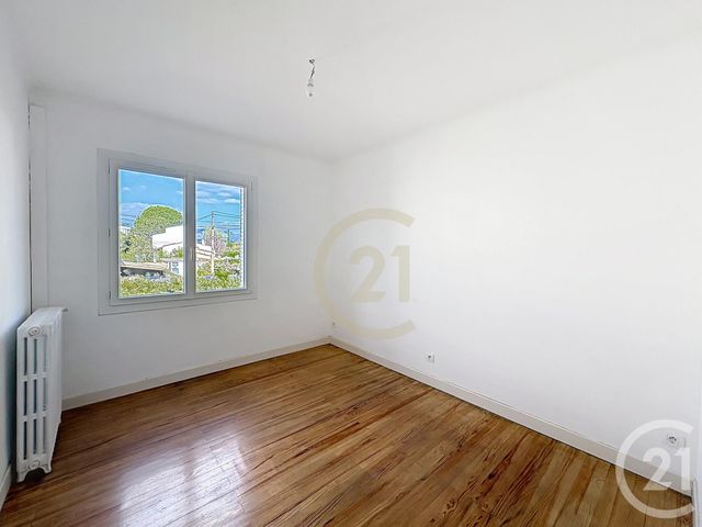 Maison &agrave; louer - 7 pi&egrave;ces - 149,38 m2 - Montelimar - 26 - RHONE-ALPES