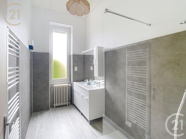 Appartement F6 &agrave; louer - 6 pi&egrave;ces - 134,63 m2 - Montelimar - 26 - RHONE-ALPES