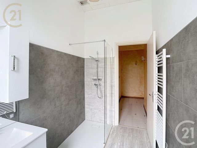 Appartement F6 &agrave; louer - 6 pi&egrave;ces - 134,63 m2 - Montelimar - 26 - RHONE-ALPES