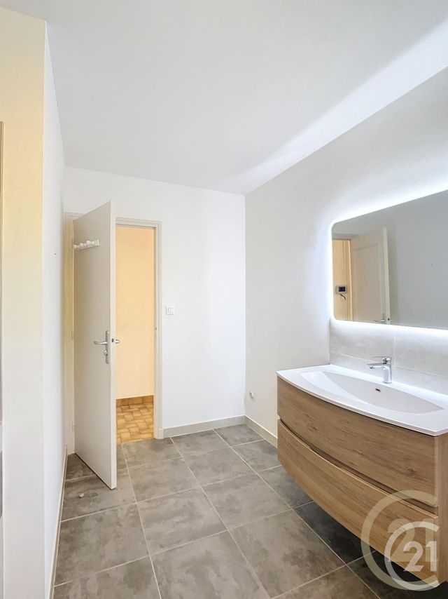 Maison &agrave; louer - 4 pi&egrave;ces - 79,30 m2 - Montelimar - 26 - RHONE-ALPES