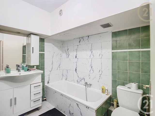 Appartement F2 &agrave; louer - 2 pi&egrave;ces - 63,50 m2 - Montelimar - 26 - RHONE-ALPES