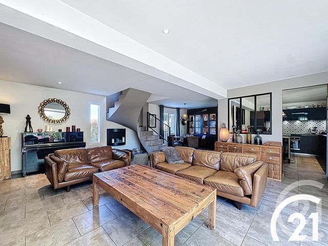 Maison &agrave; vendre - 7 pi&egrave;ces - 225 m2 - Cavaillon - 84 - PROVENCE-ALPES-COTE-D-AZUR