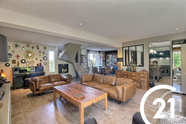 Maison &agrave; vendre - 7 pi&egrave;ces - 225 m2 - Cavaillon - 84 - PROVENCE-ALPES-COTE-D-AZUR