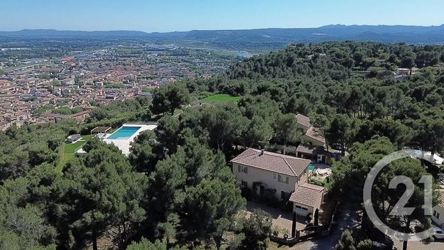 Maison &agrave; vendre - 7 pi&egrave;ces - 185 m2 - Cavaillon - 84 - PROVENCE-ALPES-COTE-D-AZUR