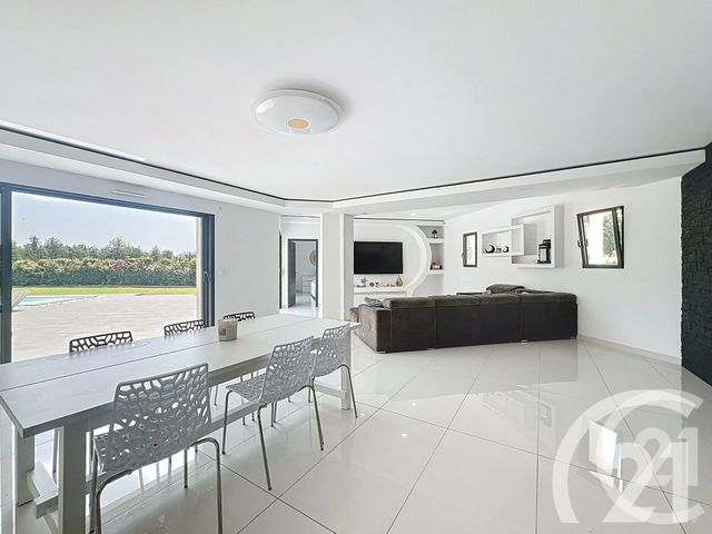 Maison à vendre - 6 pièces - 265 m2 - Cavaillon - 84 - PROVENCE-ALPES-COTE-D-AZUR