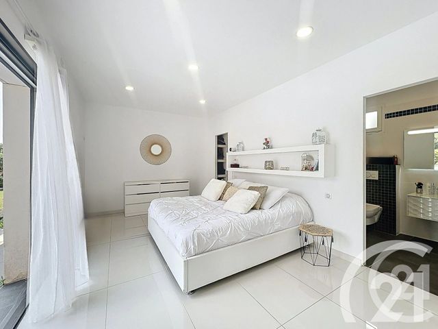 Maison à vendre - 6 pièces - 265 m2 - Cavaillon - 84 - PROVENCE-ALPES-COTE-D-AZUR