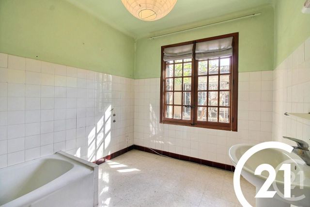 Maison à vendre - 7 pièces - 153 m2 - Robion - 84 - PROVENCE-ALPES-COTE-D-AZUR