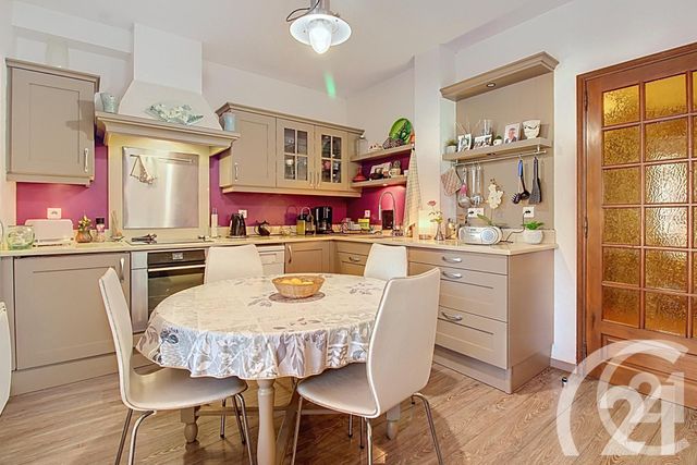 Maison à vendre - 5 pièces - 126,50 m2 - Robion - 84 - PROVENCE-ALPES-COTE-D-AZUR