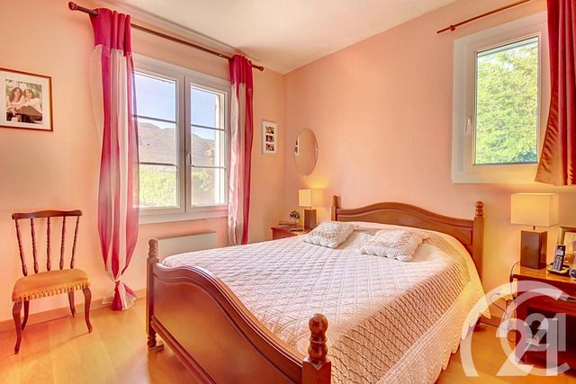 Maison à vendre - 5 pièces - 126,50 m2 - Robion - 84 - PROVENCE-ALPES-COTE-D-AZUR