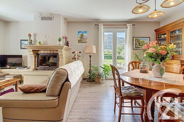 Maison à vendre - 5 pièces - 126,50 m2 - Robion - 84 - PROVENCE-ALPES-COTE-D-AZUR