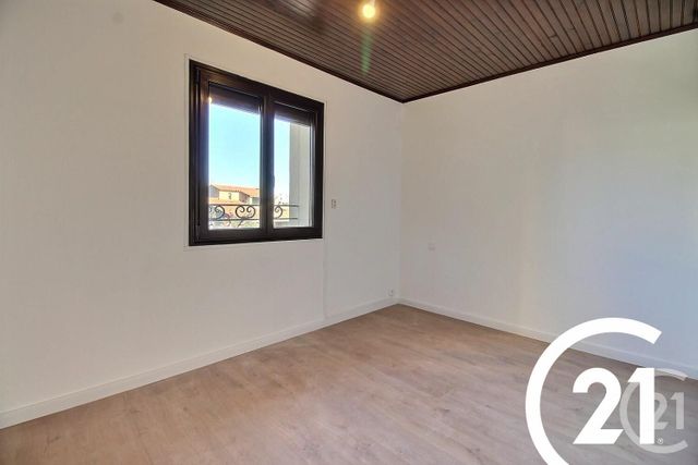 Maison à vendre - 5 pièces - 200 m2 - Cavaillon - 84 - PROVENCE-ALPES-COTE-D-AZUR