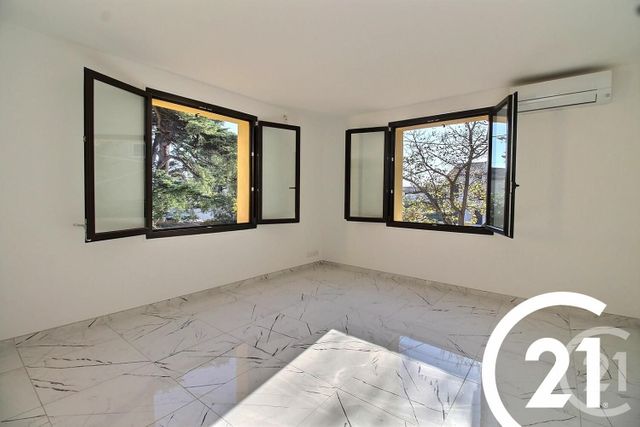 Maison à vendre - 5 pièces - 200 m2 - Cavaillon - 84 - PROVENCE-ALPES-COTE-D-AZUR