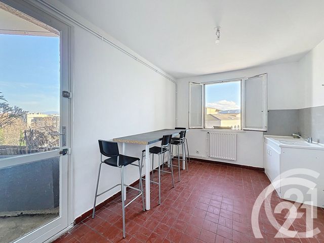 Appartement T3 &agrave; vendre - 3 pi&egrave;ces - 76,10 m2 - Cavaillon - 84 - PROVENCE-ALPES-COTE-D-AZUR